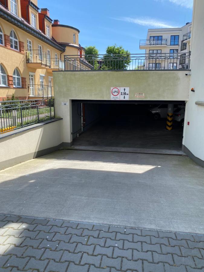 Apartamento Apartament "Pod Dwiema Sowami" Świnoujście Exterior foto